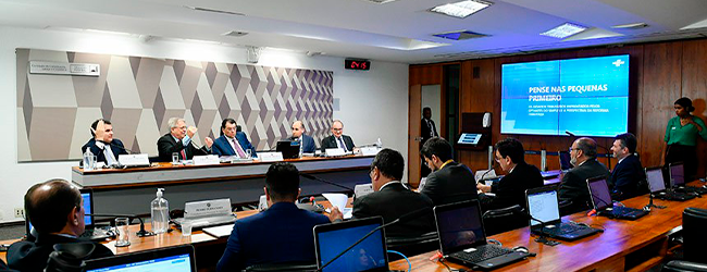 setor de ti debate impactos da reforma tributária em encontro com receita federal